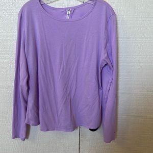 Fabletics top